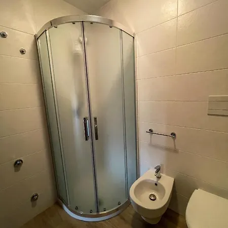 A 2 Passi Dal Mare *